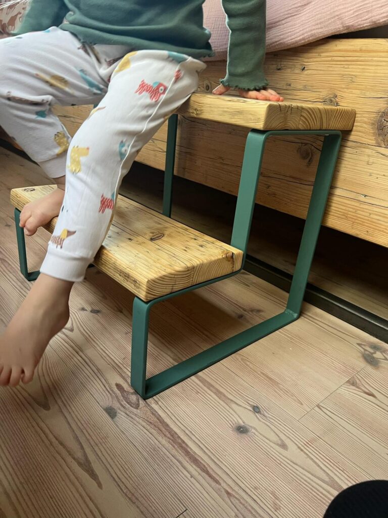 Holzart Kindertritt 768x1024